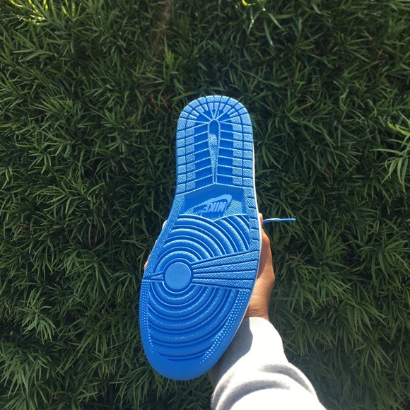 Jordan 1 High “University Blue” Size 10